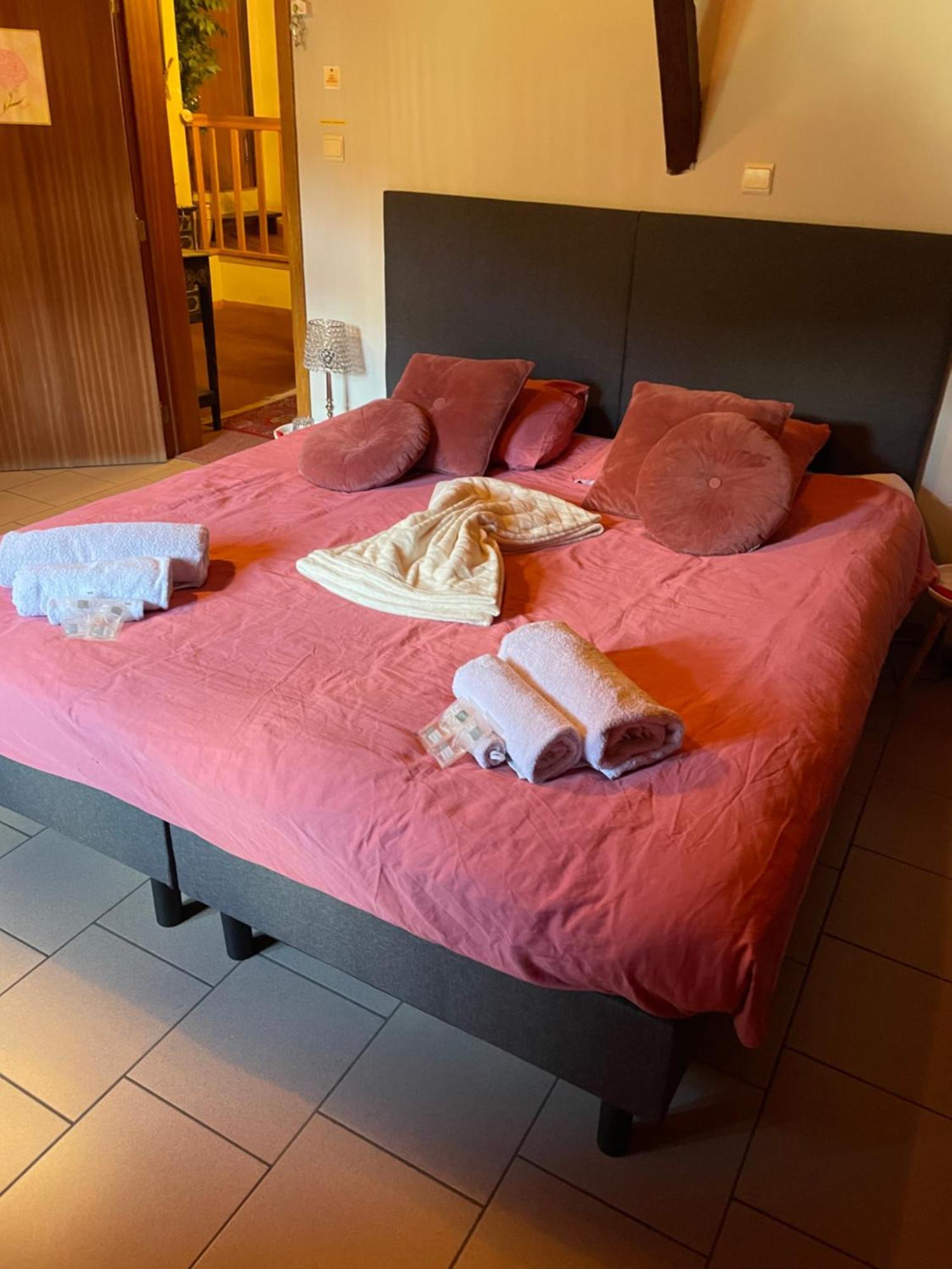 B&B Foret D'Animaux Bouillon Eksteriør billede